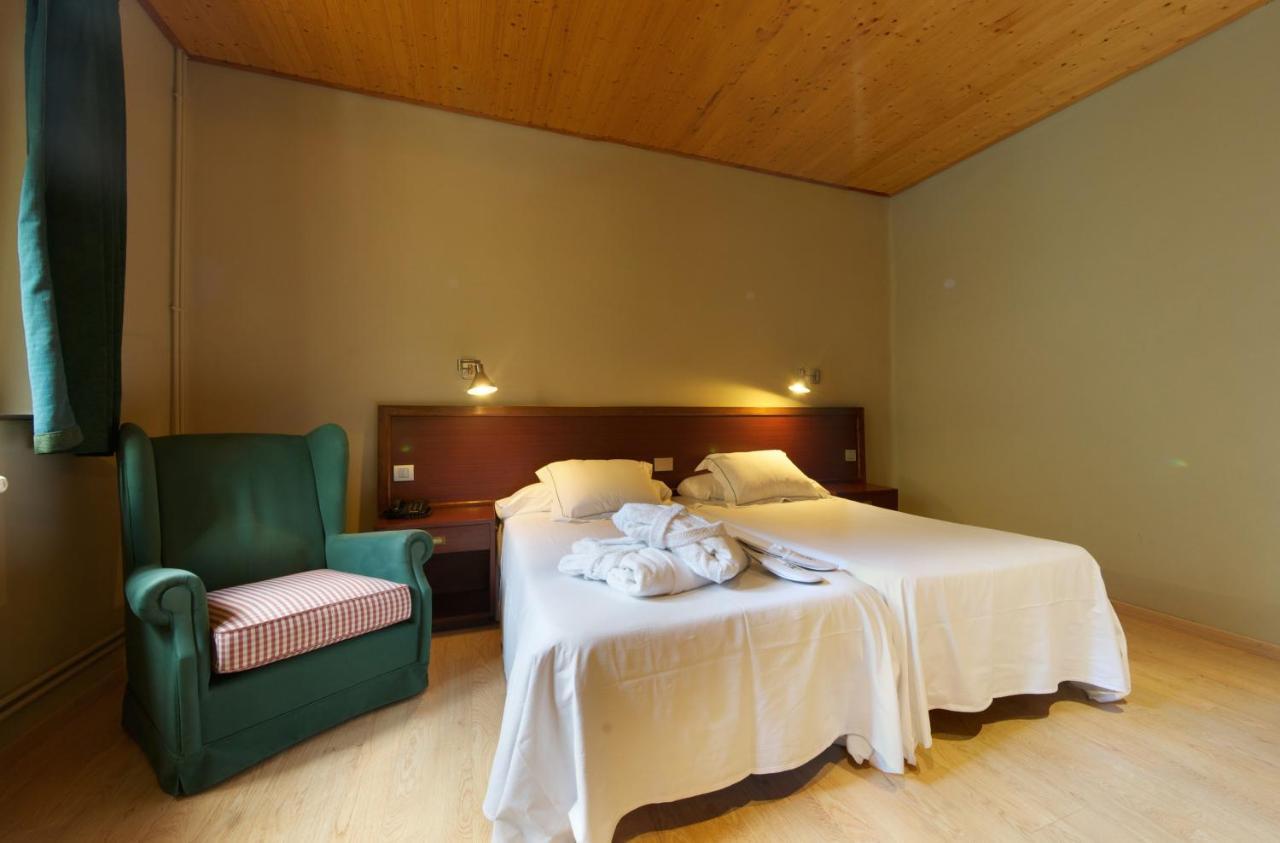 Hotel Manantial Caldes De Boi Luaran gambar